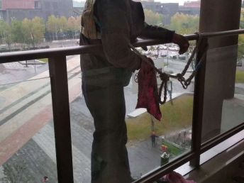 重慶渝中區(qū)保潔服務指南 物業(yè)保潔、水晶燈清洗及收費解析