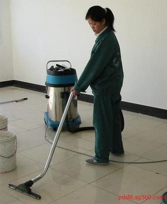 平頂山保潔服務的專業標桿 藍天藍物業的清洗與保潔解決方案